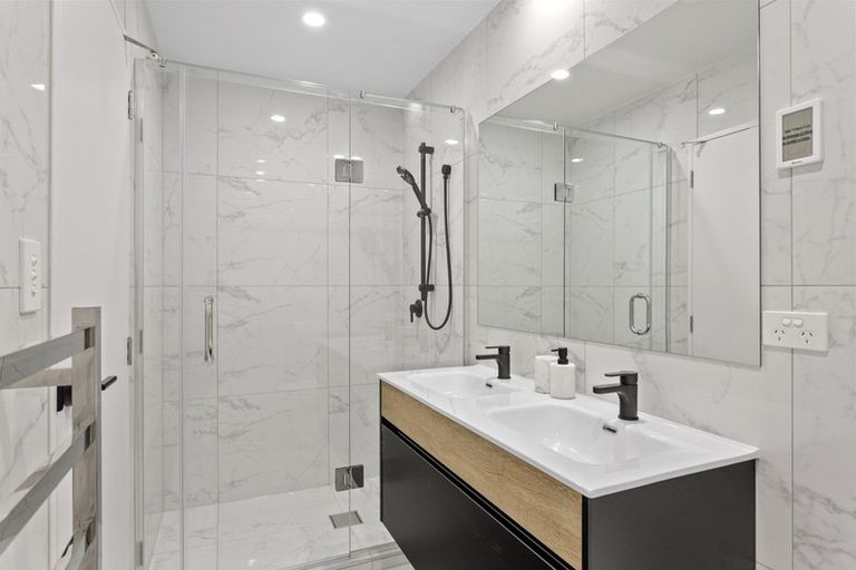 Photo of property in 5 Karengo Street, Long Bay, Auckland, 0630