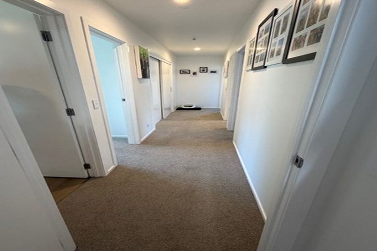 Photo of property in 19 Cassin Place, Taradale, Napier, 4112