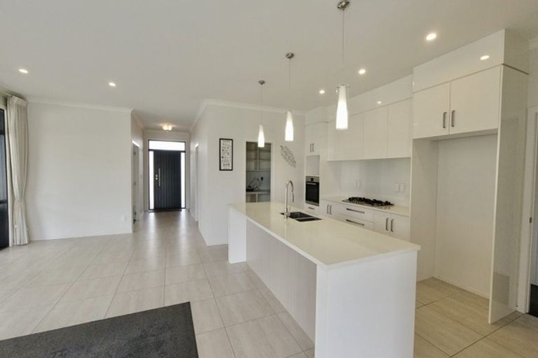 Photo of property in 7 Magellan Rise, Flagstaff, Hamilton, 3210