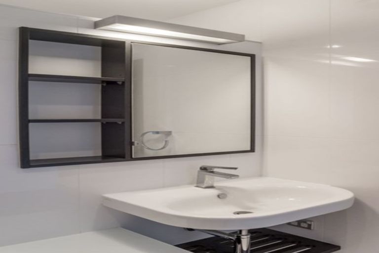 Photo of property in Piermont Apartments, 8a/82 Cable Street, Te Aro, Wellington, 6011