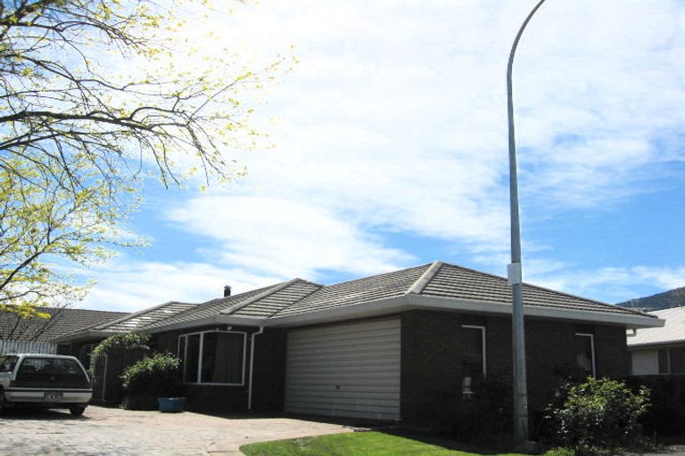 Photo of property in 20 Vining Crescent, Stoke, Nelson, 7011