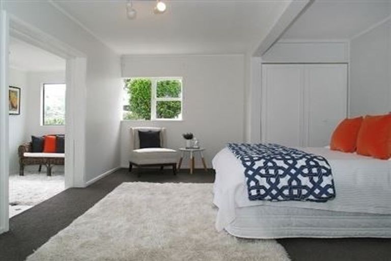 Photo of property in 19a Tawa Terrace, Tawa, Wellington, 5028