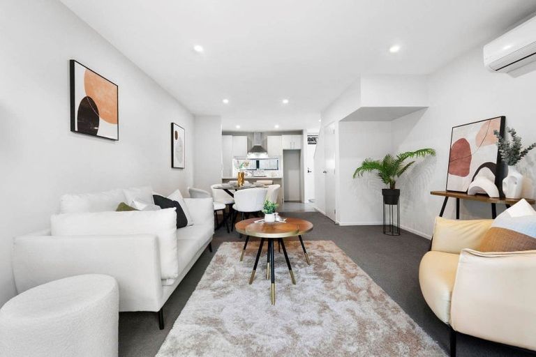 Photo of property in 60d Seymour Road, Sunnyvale, Auckland, 0612