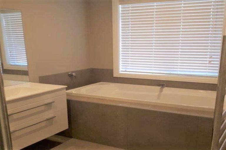 Photo of property in 10 Hickmott Street, Rangiora, 7400