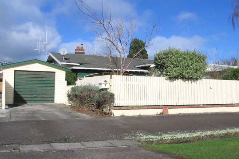 Photo of property in 8 Rongopai Street, Palmerston North, 4414