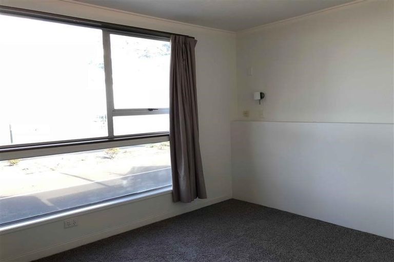 Photo of property in 635 Marine Parade, Napier South, Napier, 4110