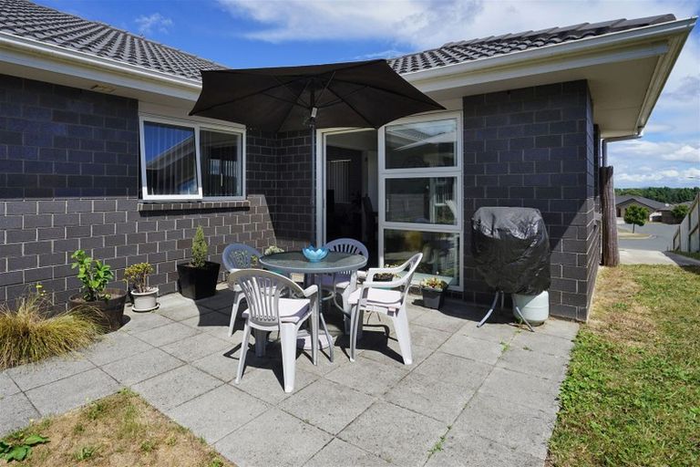 Photo of property in 18 Carlingford Rise, Dinsdale, Hamilton, 3204