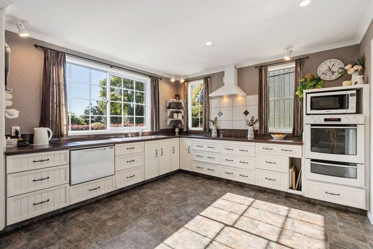 Photo of property in 202b Thompsons Track, Aongatete, 3178