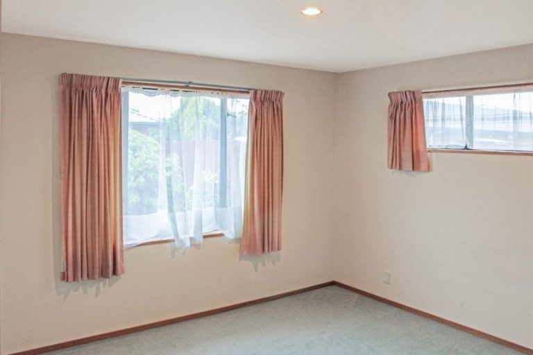 Photo of property in 66 Gilberthorpes Road, Hei Hei, Christchurch, 8042