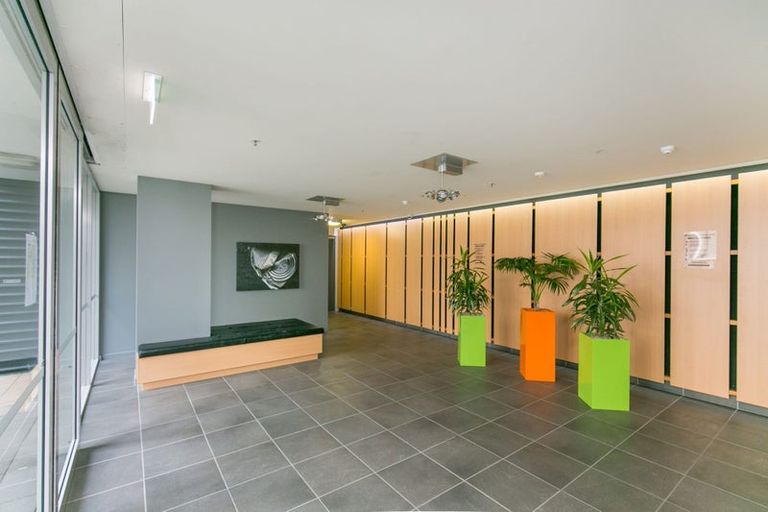 Photo of property in Montreaux, 164 The Terrace, Wellington Central, Wellington, 6011