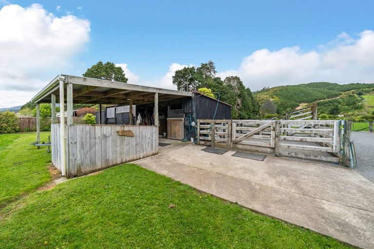 Photo of property in 39 Colletts Road, Mangaroa, Upper Hutt, 5371