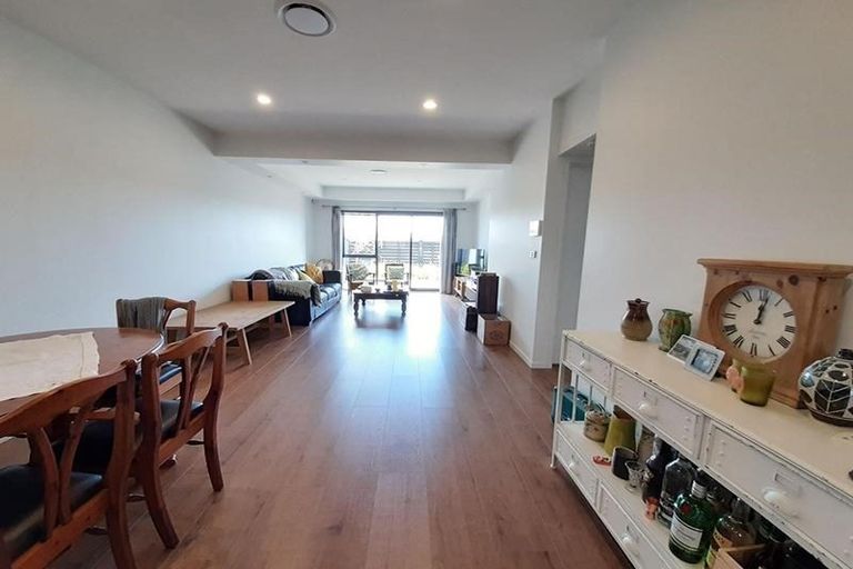 Photo of property in 17 Moki Place, Long Bay, Auckland, 0630