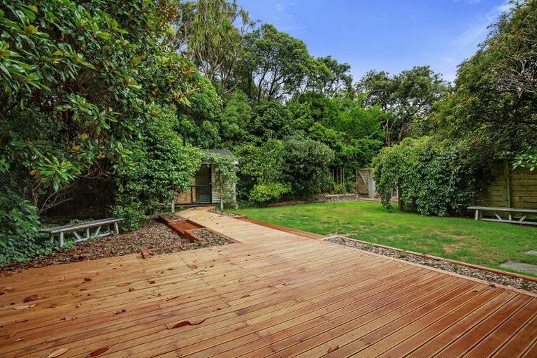 Photo of property in 8 Nepal Place, Khandallah, Wellington, 6035