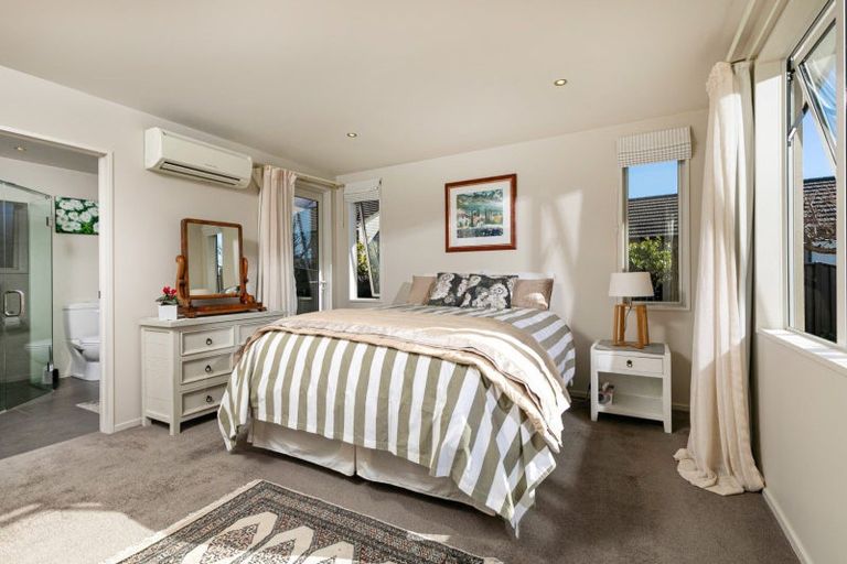 Photo of property in 50 Kelliher Drive, Wanaka, 9305