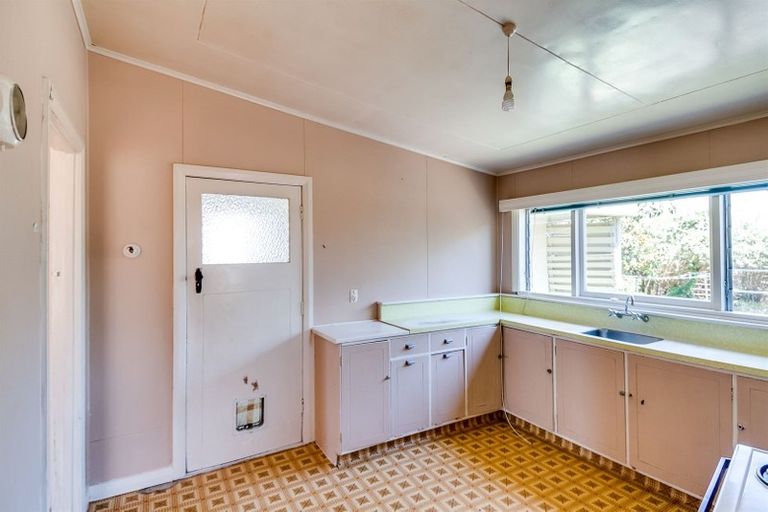 Photo of property in 92 Charles Street, Westshore, Napier, 4110