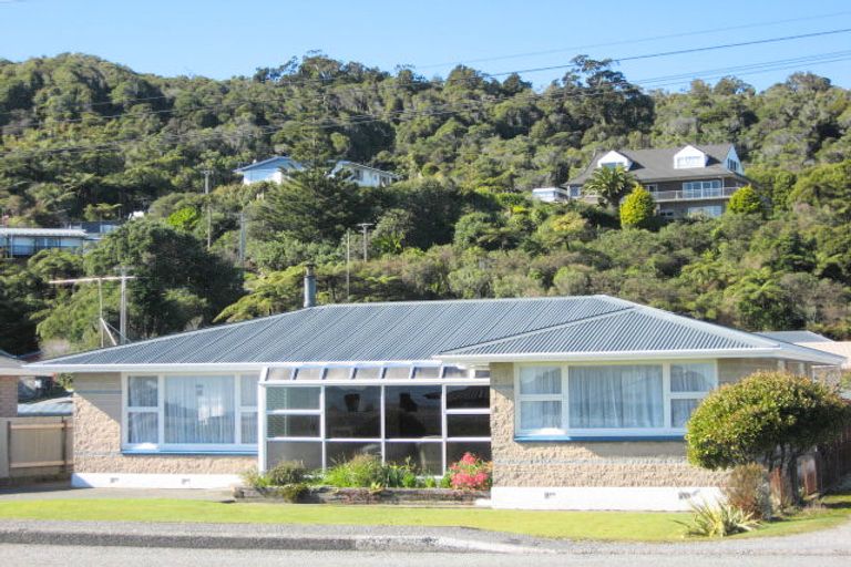 Photo of property in 163 Main South Road, Karoro, Greymouth, 7805