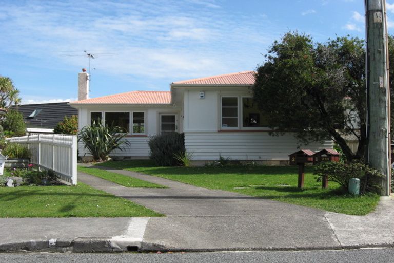 Photo of property in 1/293 Riverside Drive, Waterloo, Lower Hutt, 5011