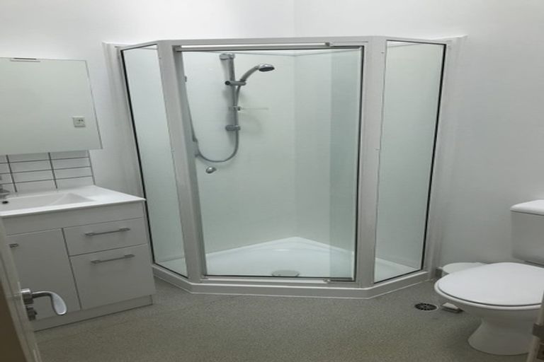 Photo of property in The Villas, 14/33 Hobson Street, Thorndon, Wellington, 6011