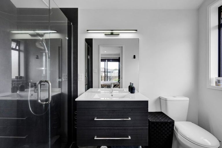 Photo of property in 15 Waitaha Place, Bell Block, New Plymouth, 4312