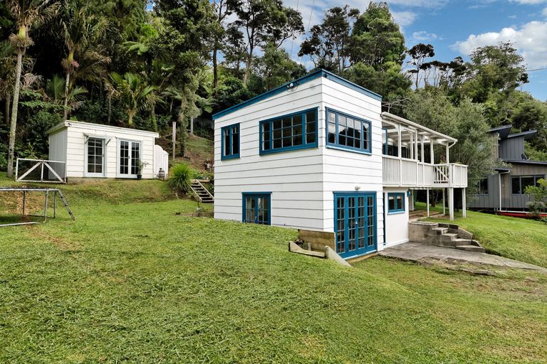 Photo of property in 1188 Huia Road, Huia, Auckland, 0604