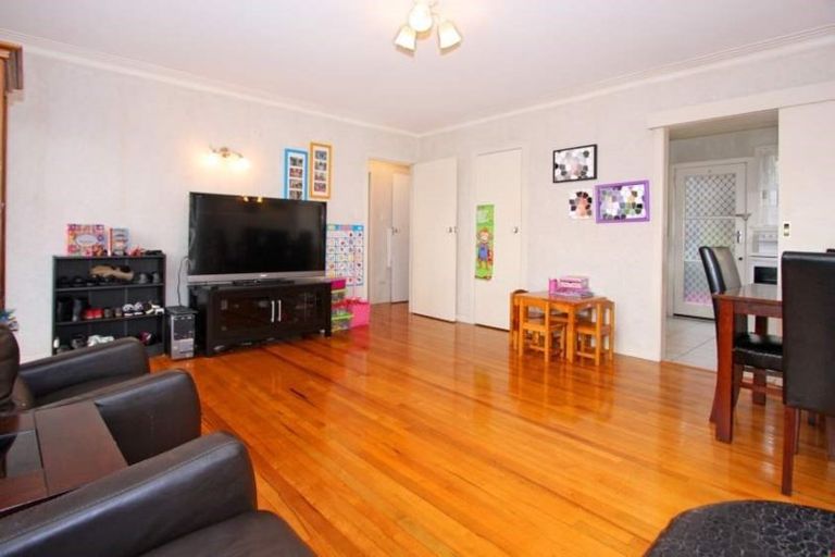 Photo of property in 1/303 Pakuranga Road, Pakuranga Heights, Auckland, 2010