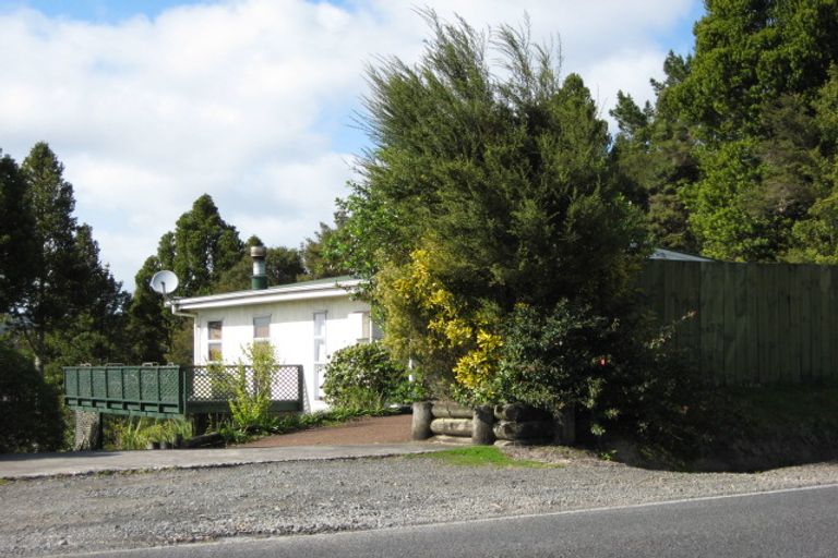 Photo of property in 198 Forest Hill Road, Waiatarua, Auckland, 0612