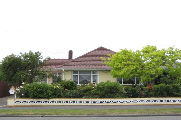Photo of property in 76 Hargood Street, Woolston, Christchurch, 8062