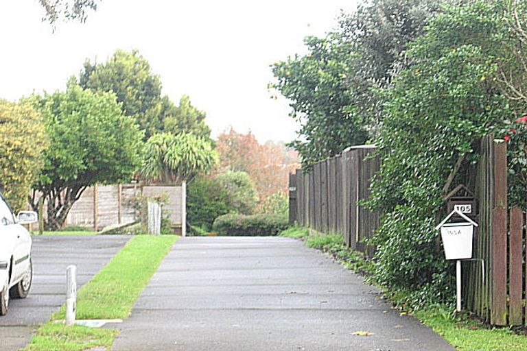 Photo of property in 2/105 Pigeon Mountain Road, Half Moon Bay, Auckland, 2012
