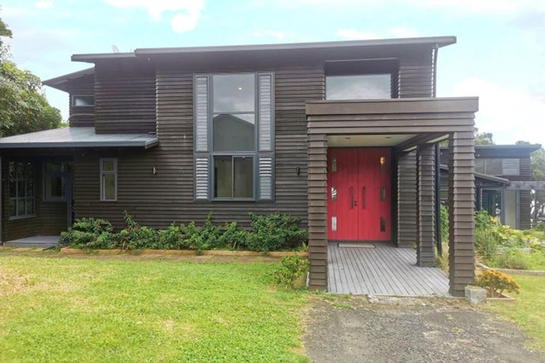 Photo of property in 68 Rame Road, Greenhithe, Auckland, 0632