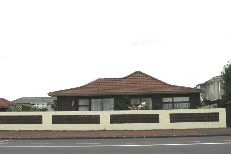 Photo of property in 68 Donovan Street, Blockhouse Bay, Auckland, 0600