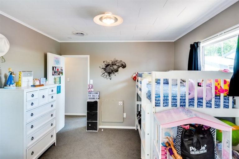 Photo of property in 6 Robinson Crescent, Tamatea, Napier, 4112