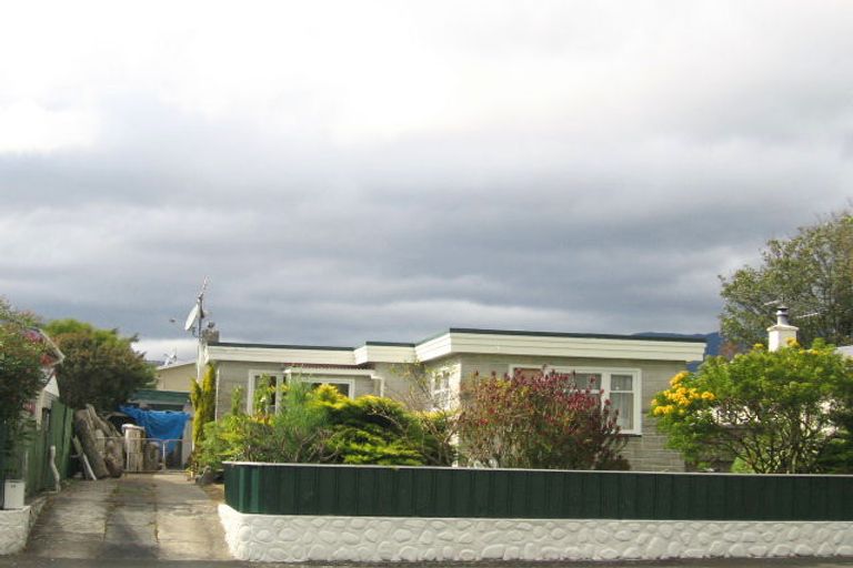 Photo of property in 94 Gibbons Street, Ebdentown, Upper Hutt, 5018
