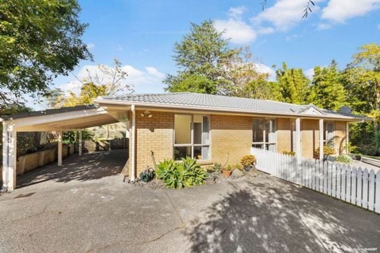 Photo of property in 188a Henderson Valley Road, Henderson, Auckland, 0612