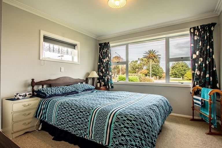 Photo of property in 174 Queen Street West, Levin, 5510