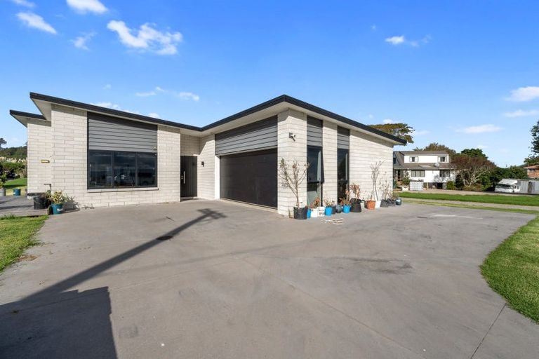 Photo of property in 6a Church Road, Maketu, Te Puke, 3189
