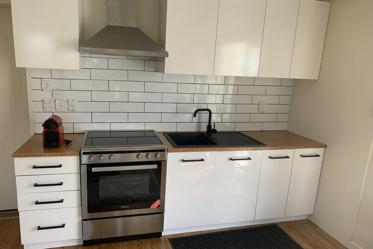 Photo of property in 62 Moana Road, Okitu, Gisborne, 4010