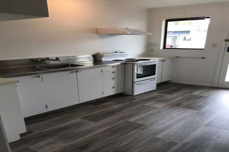 Photo of property in 2/877 Heaphy Terrace, Claudelands, Hamilton, 3214