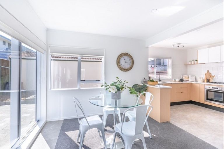 Photo of property in 33c Mana Esplanade, Paremata, Porirua, 5026