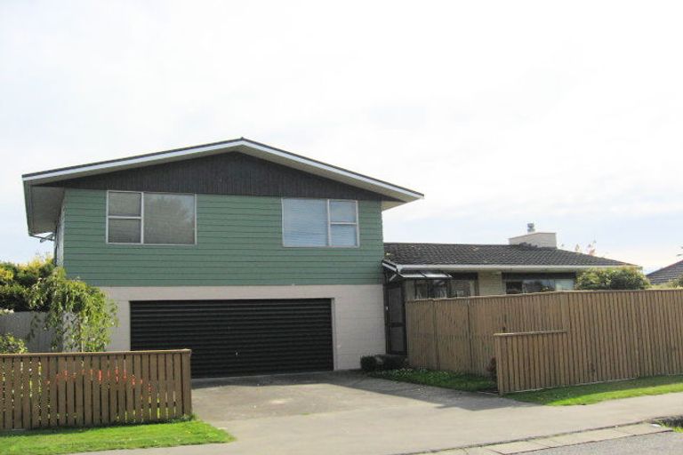 Photo of property in 4a Bucknell Street, Sockburn, Christchurch, 8042