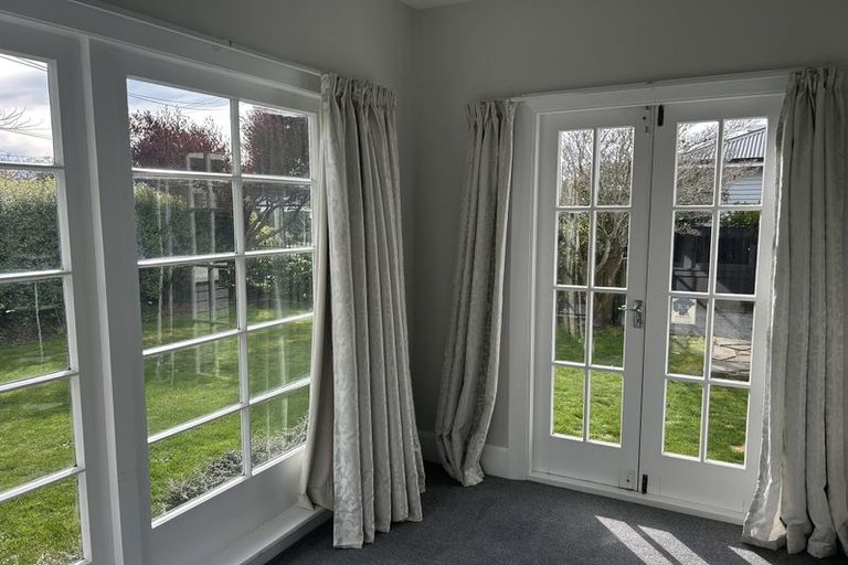 Photo of property in 172 Weston Road, St Albans, Christchurch, 8052