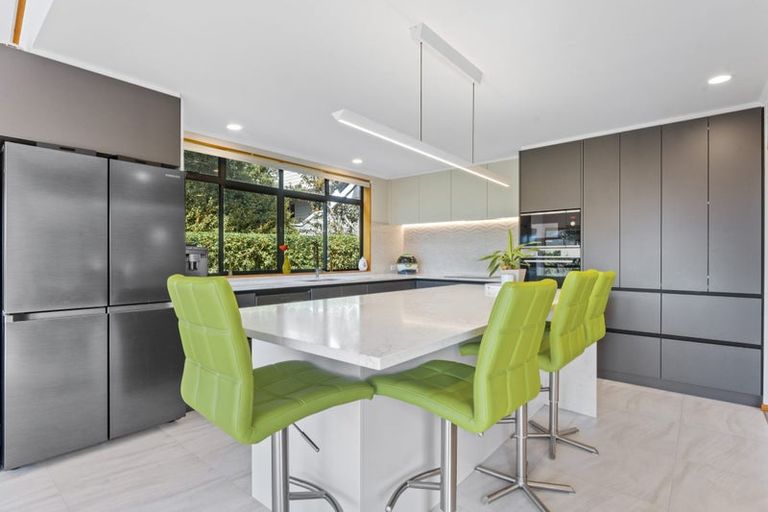 Photo of property in 27 Gulf View Road, Murrays Bay, Auckland, 0630