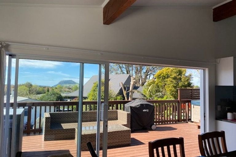 Photo of property in 22 Linklater Avenue, Bellevue, Tauranga, 3110