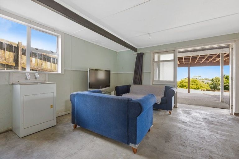 Photo of property in 9 Mount View Place, Spotswood, New Plymouth, 4310