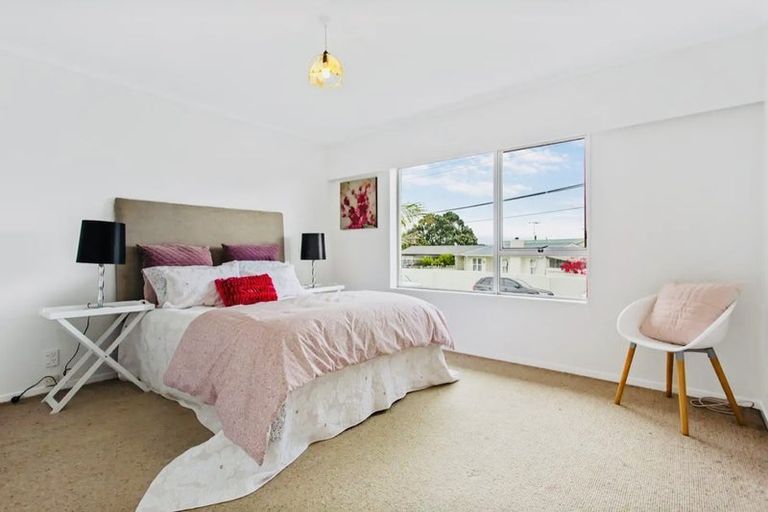 Photo of property in 116 Clovelly Road, Bucklands Beach, Auckland, 2012