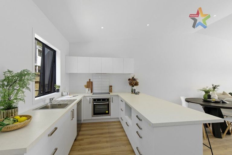 Photo of property in 29/33 Raukawa Street, Stokes Valley, Lower Hutt, 5019