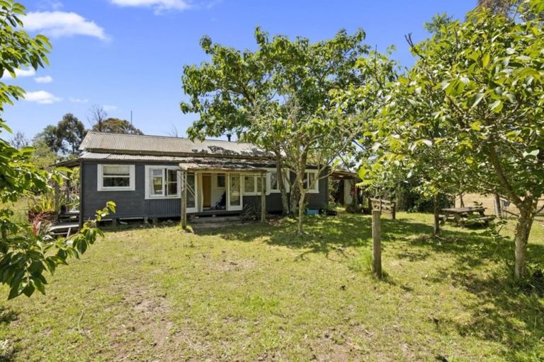 Photo of property in 1039 The Coastal Hway, Mapua, 7173