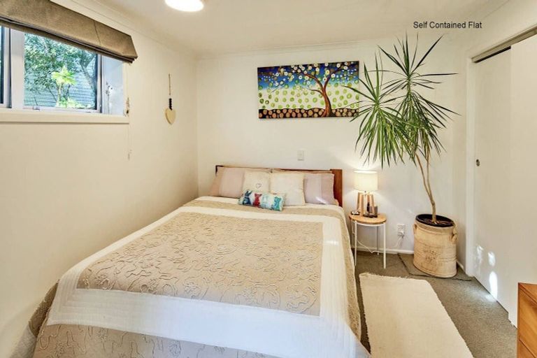 Photo of property in 16 Hudson Street, Island Bay, Wellington, 6023