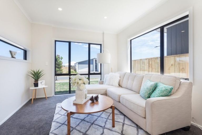 Photo of property in 29 Awatira Drive, Papamoa Beach, Papamoa, 3118