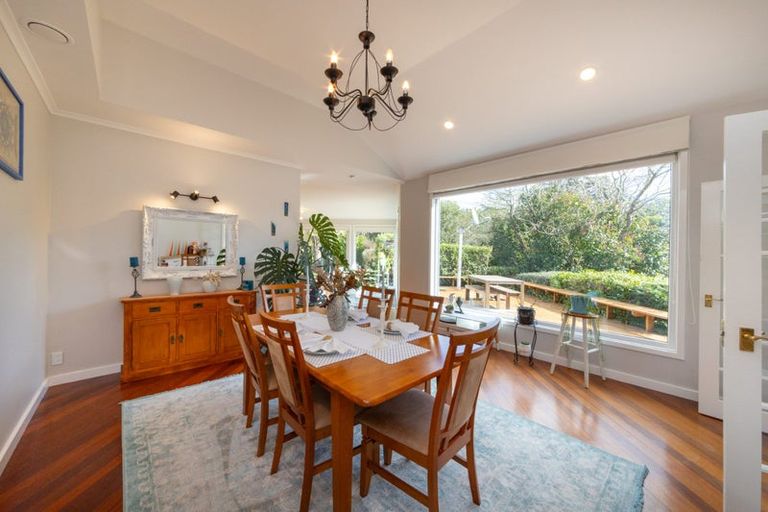 Photo of property in 6 Polson Hill Drive, Aokautere, Palmerston North, 4471