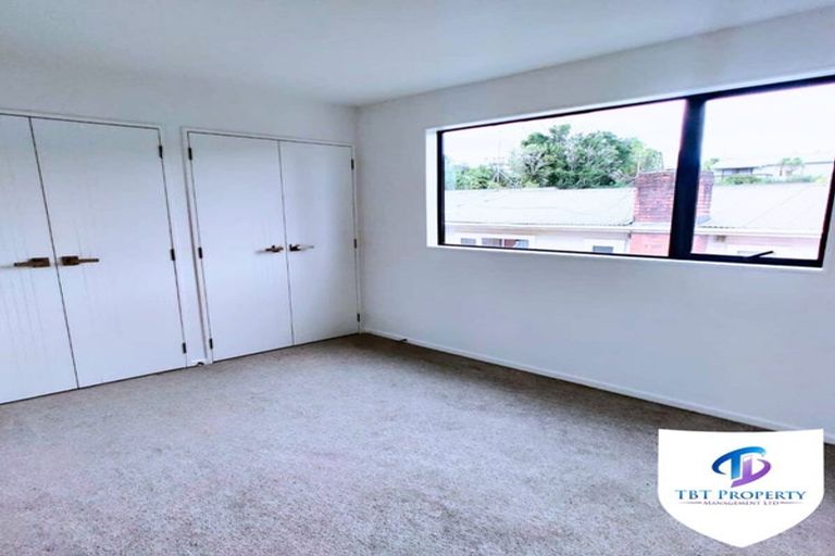 Photo of property in 3/11 Stottholm Road, Titirangi, Auckland, 0604